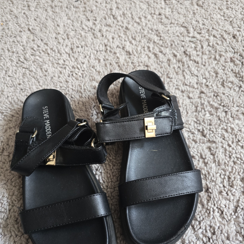 Steve Madden Black Sandals